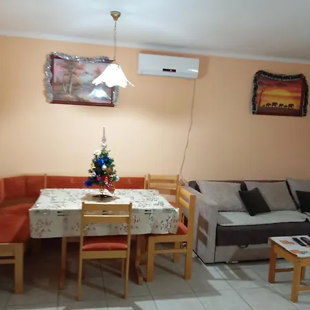 Milica Apartment Vrdnik